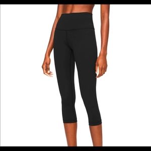 Lululemon Wunder Crop